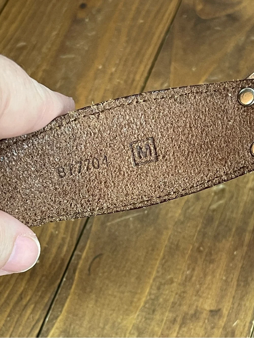 Fossil size medium leather and metal belt